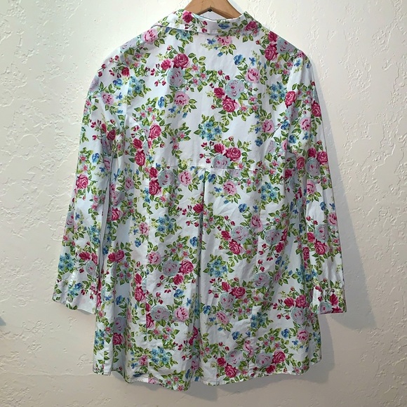 Tulip White Floral Long Sleeve Button Up Tunic - Picture 2 of 5